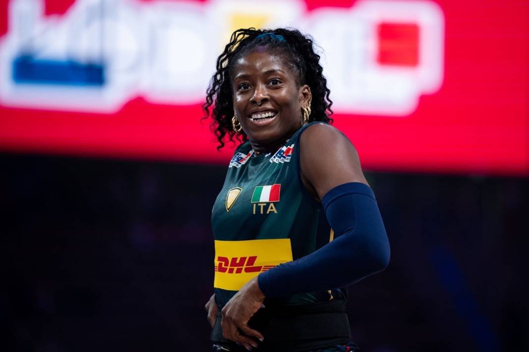 Galatasaray voleybolda yılın transfer bombasını patlattı 4